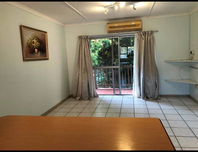 2 BEDROOM PROPERTY TO RENT IN MEER EN SEE